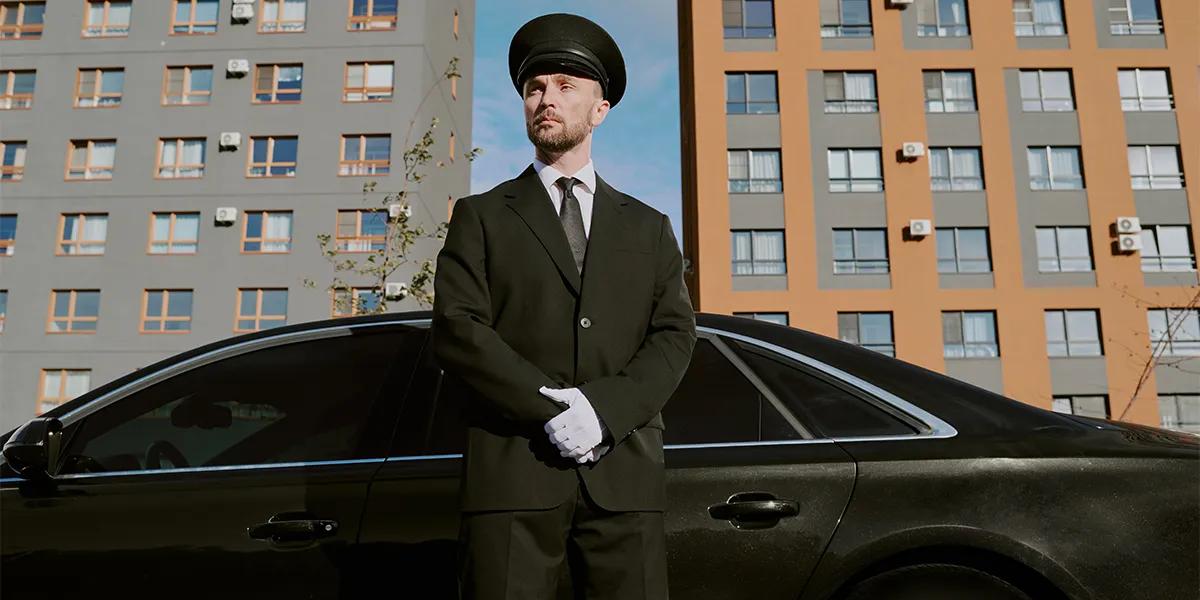 Why Hourly Chauffeur Service in Chicago is the Best Choice for Business & VIP Travel